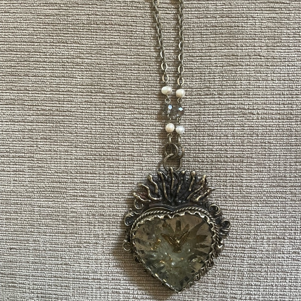 Gold Heart Pendant Necklace - Picture 4 of 7